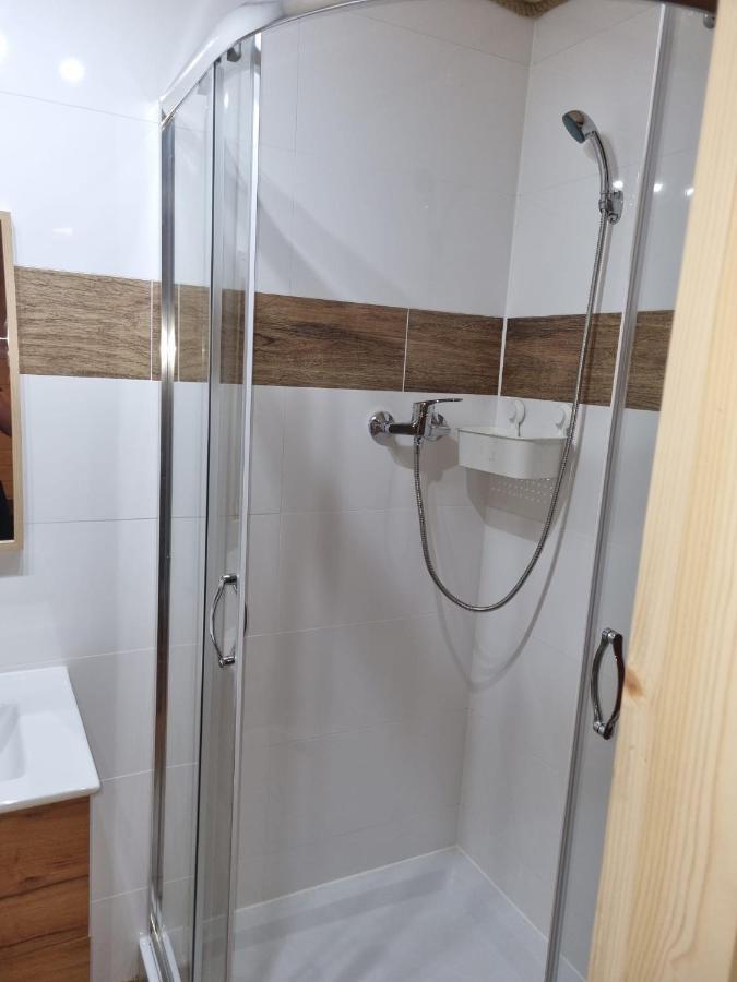 Domki Pod Debami Pobierowo Eksteriør billede